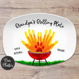 papa&#39;s grilling plate, dad&#39;s grilling plate, grill master 2023, featuring generic handprint art or flames, for barbecue lover from kids and pets, paw prints can be added